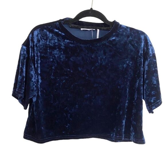 Urban Outfitters Blue Crushed Velvet Crop Top Small - Picture 1 of 5